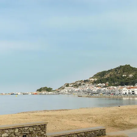 En El Port De La Selva: Planta Baja, Terraza Y Wifi A Metros De La Playa - Es-228-52 El Port De La Selva
