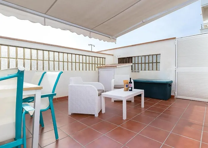 Apartmán En El Port De La Selva: Planta Baja, Terraza Y Wifi A Metros De La Playa - Es-228-52 *